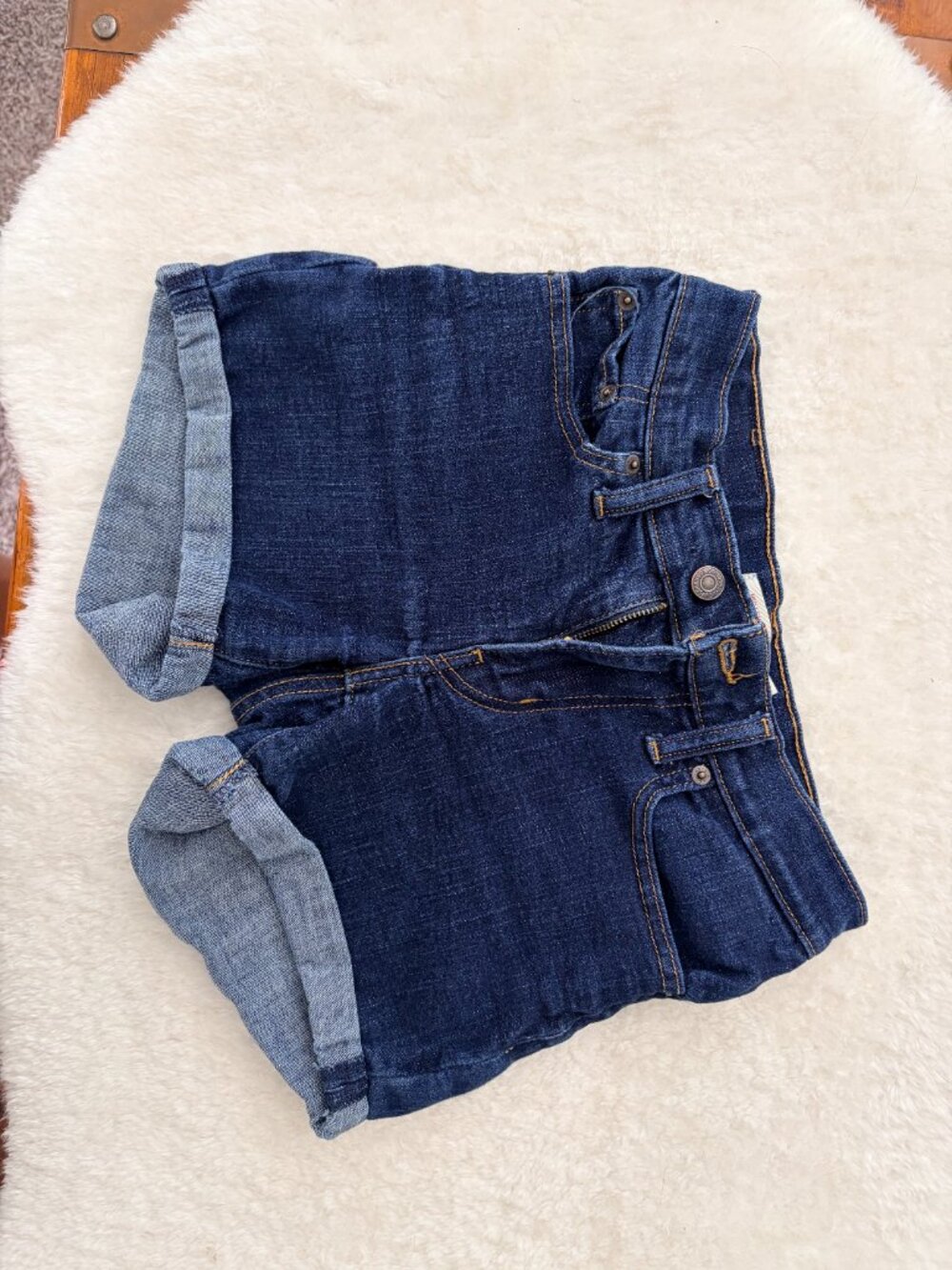Levi's Mid Thigh Shorts, Mid Rise, Size 24, dark denim